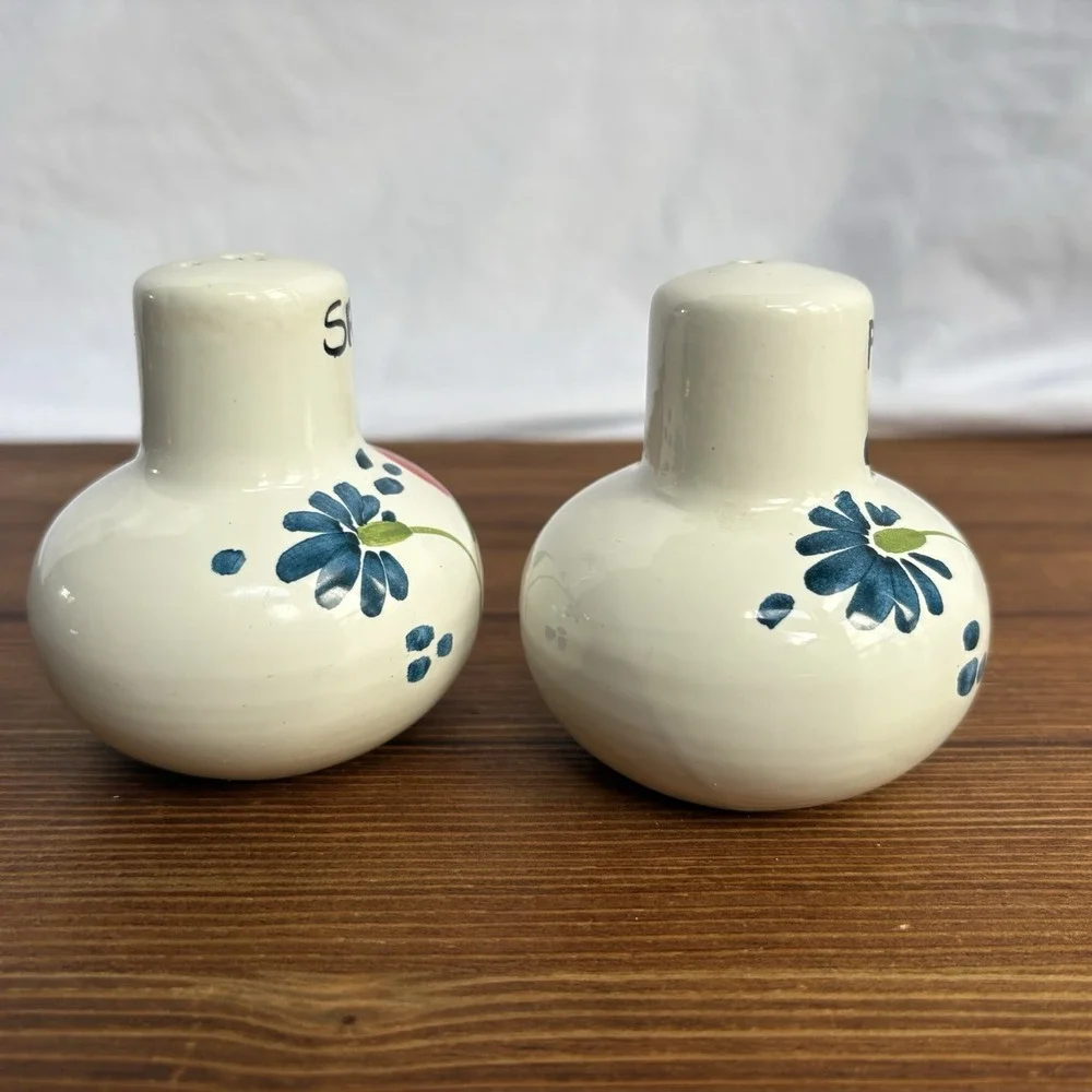 Vintage Style Ceramic Salt & Pepper Shakers Floral Poppy Folk Art Kitchen Decor